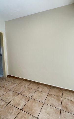 Casa para alugar com 69m², 2 quartos e 2 vagas Casa para alugar com 69m², 2 quartos e 2 vagasSala