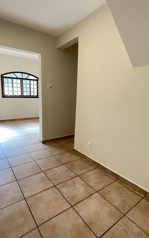 Casa para alugar com 69m², 2 quartos e 2 vagas Casa para alugar com 69m², 2 quartos e 2 vagasSala