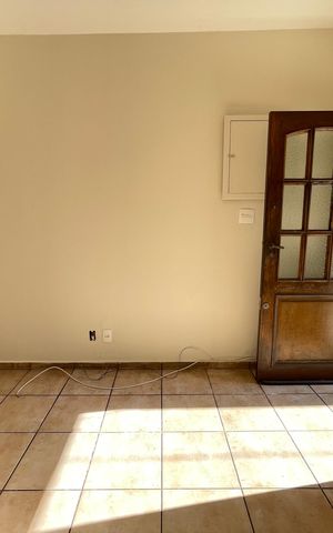 Casa para alugar com 69m², 2 quartos e 2 vagas Casa para alugar com 69m², 2 quartos e 2 vagasSala