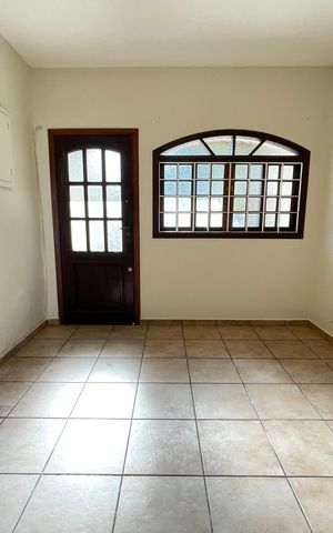 Casa para alugar com 69m², 2 quartos e 2 vagas Casa para alugar com 69m², 2 quartos e 2 vagasSala