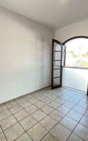 Casa para alugar com 69m², 2 quartos e 2 vagas Casa para alugar com 69m², 2 quartos e 2 vagasQuarto 1