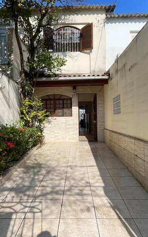 Casa para alugar com 69m², 2 quartos e 2 vagas Casa para alugar com 69m², 2 quartos e 2 vagasGaragem