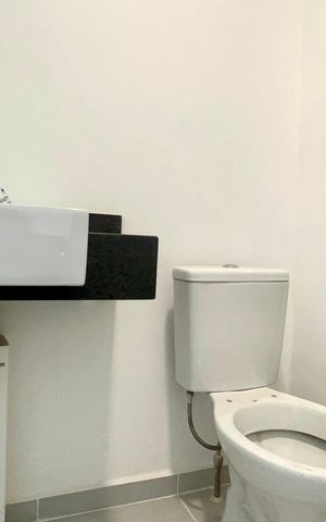 Studio para alugar com 26m², 1 quarto e sem vaga Studio para alugar com 26m², 1 quarto e sem vagaBanheiro