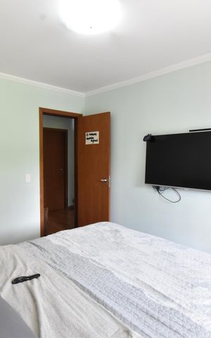Casa à venda com 166m², 4 quartos e 2 vagasSuíte