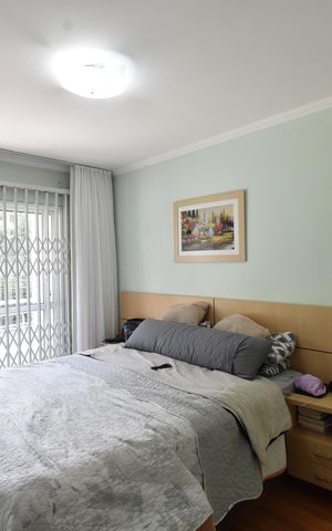 Casa à venda com 166m², 4 quartos e 2 vagasSuíte