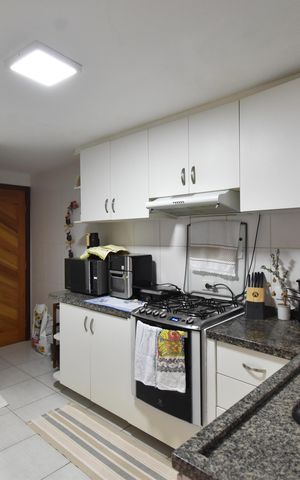 Casa à venda com 166m², 4 quartos e 2 vagasCozinha