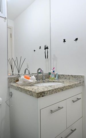 Apartamento à venda com 66m², 2 quartos e 1 vagaBanheiro Suíte 