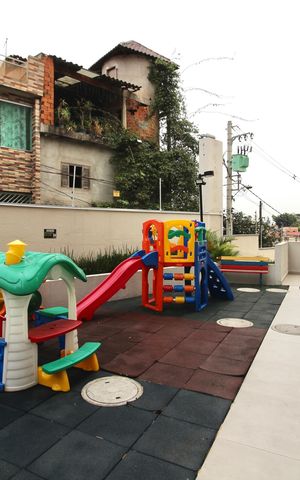 Apartamento para alugar com 76m², 2 quartos e 1 vaga Apartamento para alugar com 76m², 2 quartos e 1 vagaÁrea comum - Playground