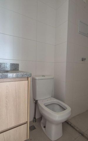 Studio para alugar com 39m², 1 quarto e 1 vaga Studio para alugar com 39m², 1 quarto e 1 vagaBanheiro