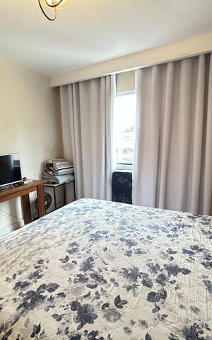 Casa à venda com 240m², 3 quartos e 2 vagasQuarto 3 - Suíte