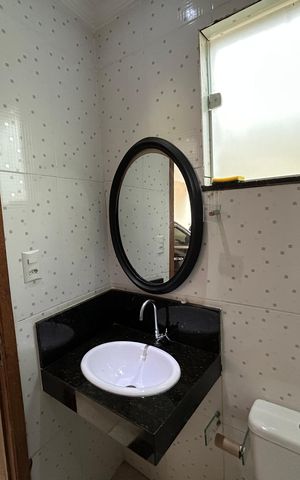 Casa à venda com 240m², 3 quartos e 2 vagasBanheiro 2
