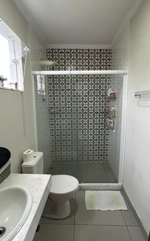 Casa à venda com 240m², 3 quartos e 2 vagasBanheiro da Suíte