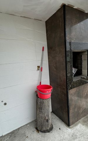 Casa à venda com 240m², 3 quartos e 2 vagasChurrasqueira