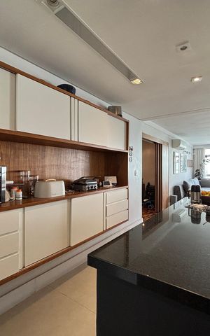 Apartamento para alugar com 165m², 3 quartos e 2 vagas Apartamento para alugar com 165m², 3 quartos e 2 vagasCozinha