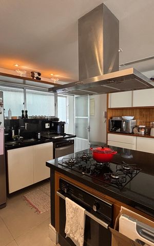 Apartamento para alugar com 165m², 3 quartos e 2 vagas Apartamento para alugar com 165m², 3 quartos e 2 vagasCozinha