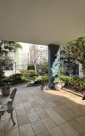 Apartamento para alugar com 165m², 3 quartos e 2 vagas Apartamento para alugar com 165m², 3 quartos e 2 vagasÁrea comum