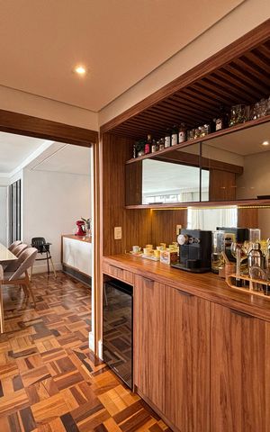 Apartamento para alugar com 165m², 3 quartos e 2 vagas Apartamento para alugar com 165m², 3 quartos e 2 vagasCorredor