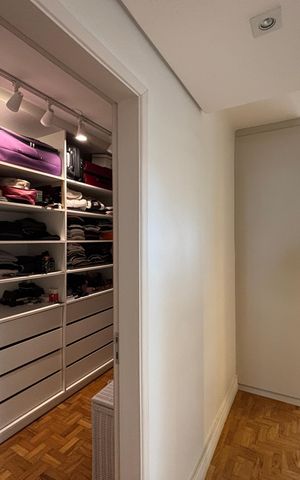 Apartamento para alugar com 165m², 3 quartos e 2 vagas Apartamento para alugar com 165m², 3 quartos e 2 vagasCloset quarto 1