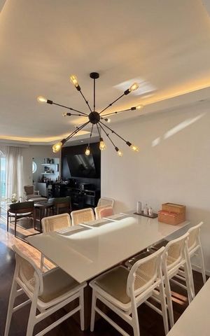 Apartamento à venda com 156m², 3 quartos e 2 vagas Apartamento à venda com 156m², 3 quartos e 2 vagasSala