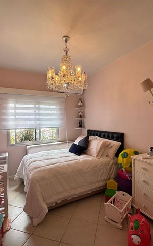 Apartamento à venda com 156m², 3 quartos e 2 vagas Apartamento à venda com 156m², 3 quartos e 2 vagasQuarto 1