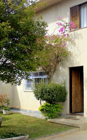 Casa à venda com 265m², 3 quartos e 4 vagasQuintal