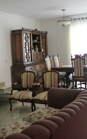 Casa à venda com 265m², 3 quartos e 4 vagasSala