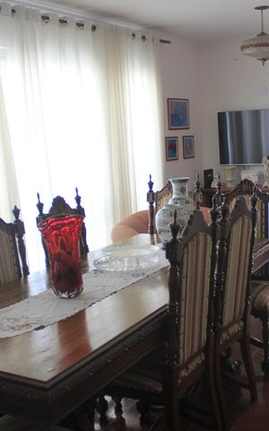 Casa à venda com 265m², 3 quartos e 4 vagasSala
