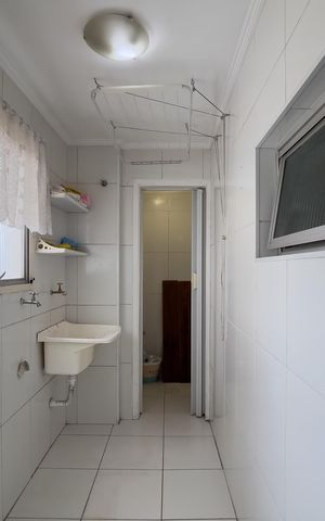 Apartamento à venda com 77m², 2 quartos e 1 vagaÁrea de serviço 