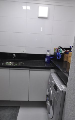 Casa de condomínio à venda com 145m², 3 quartos e 3 vagasÁrea de serviço