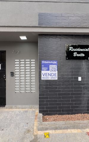 Apartamento à venda com 41m², 2 quartos e sem vaga Apartamento à venda com 41m², 2 quartos e sem vagaFachada + Placa
