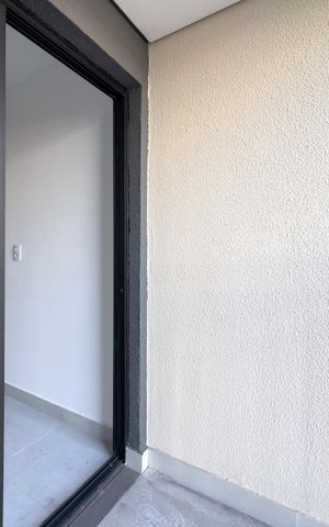 Apartamento à venda com 41m², 2 quartos e sem vaga Apartamento à venda com 41m², 2 quartos e sem vagaVaranda e Área de Serviço
