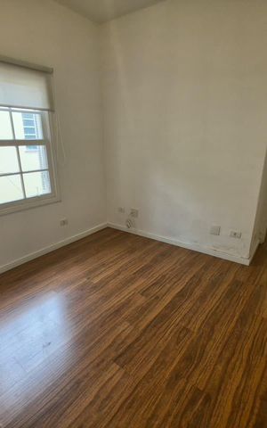 Casa para alugar com 200m², 4 quartos e 2 vagas Casa para alugar com 200m², 4 quartos e 2 vagasQuarto