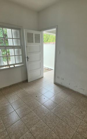 Casa para alugar com 200m², 4 quartos e 2 vagas Casa para alugar com 200m², 4 quartos e 2 vagasÁrea Comum