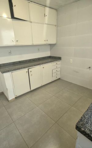 Casa para alugar com 200m², 4 quartos e 2 vagas Casa para alugar com 200m², 4 quartos e 2 vagasCozinha