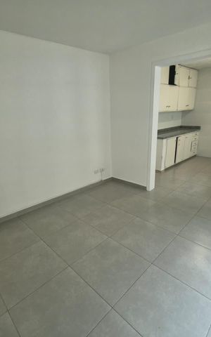 Casa para alugar com 200m², 4 quartos e 2 vagas Casa para alugar com 200m², 4 quartos e 2 vagasÁrea Comum