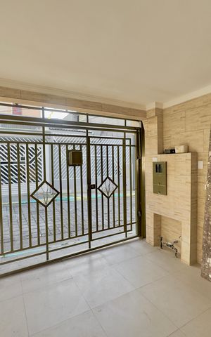Casa para alugar com 130m², 2 quartos e 1 vaga Casa para alugar com 130m², 2 quartos e 1 vagaGaragem
