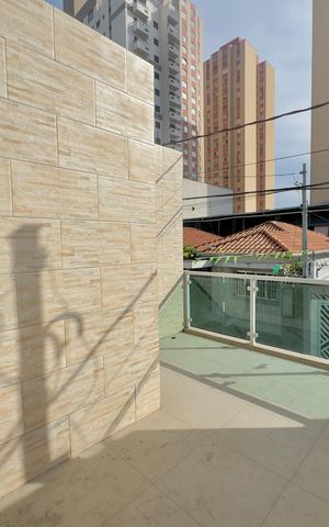 Casa para alugar com 130m², 2 quartos e 1 vaga Casa para alugar com 130m², 2 quartos e 1 vagaSacada