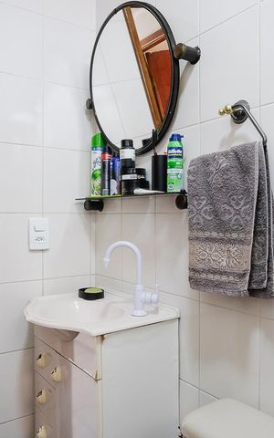 Apartamento para alugar com 65m², 2 quartos e 1 vagaBanheiro
