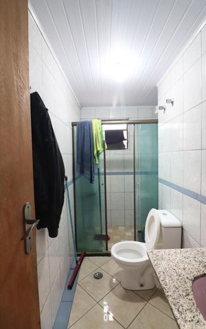 Casa à venda com 270m², 4 quartos e 2 vagasQuarto Casa 2 Suíte Banheiro 