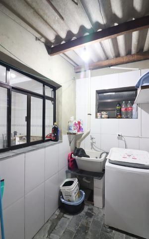 Casa à venda com 270m², 4 quartos e 2 vagasÁrea de Serviço