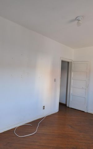 Casa para alugar com 150m², 2 quartos e 1 vagaSala/Quarto