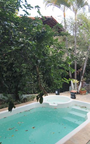 Casa para alugar com 360m², 6 quartos e 4 vagasÁrea Externa