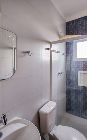 Casa de condomínio para alugar com 600m², 5 quartos e 6 vagas Casa de condomínio para alugar com 600m², 5 quartos e 6 vagasBanheiro