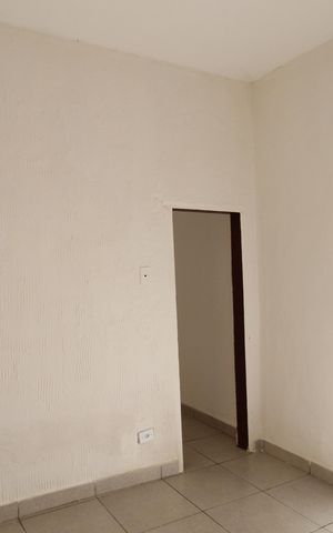 Casa para alugar com 55m², 1 quarto e sem vagaSala
