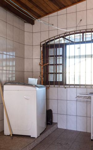 Casa para alugar com 350m², 5 quartos e 2 vagasÁrea de Serviço