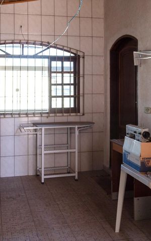 Casa para alugar com 350m², 5 quartos e 2 vagasÁrea de Serviço