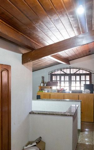 Casa para alugar com 350m², 5 quartos e 2 vagasSoton