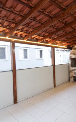 Apartamento à venda com 94m², 4 quartos e 1 vaga Apartamento à venda com 94m², 4 quartos e 1 vagaQuintal