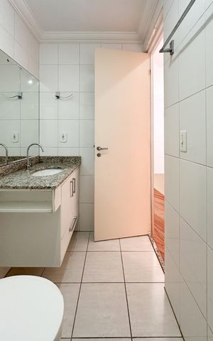 Apartamento à venda com 55m², 2 quartos e 1 vaga Apartamento à venda com 55m², 2 quartos e 1 vagaBanheiro Social