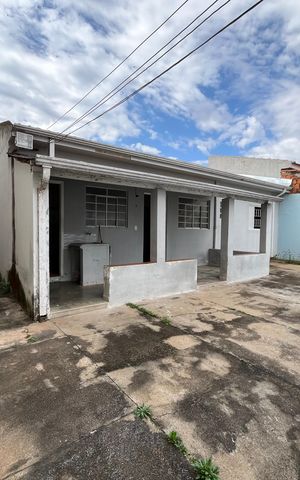 Casa para alugar com 55m², 1 quarto e sem vaga Casa para alugar com 55m², 1 quarto e sem vagaÁrea externa